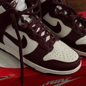 Nike Dunk High - Burgundy Crush